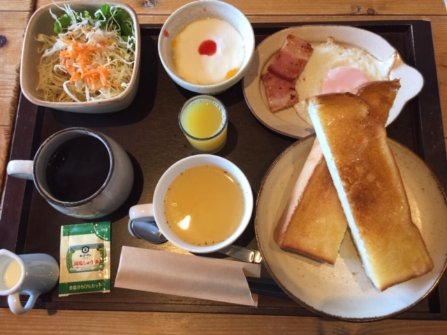 葉山珈琲 焼津店でモーニング 時間 メニューと店内をご紹介 マフィントップと唐辛子 葉山珈琲 焼津店でモーニング 時間 メニューと店内をご紹介 マフィントップと唐辛子